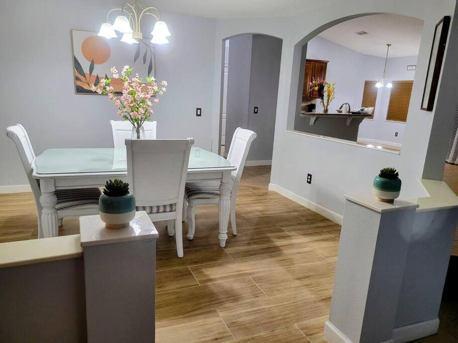 Charming Vacation Home In Port St Lucie. Port St. Lucie Kültér fotó